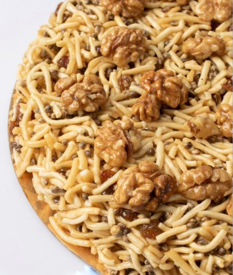 Чак Чак с грецким орехом и изюмом 